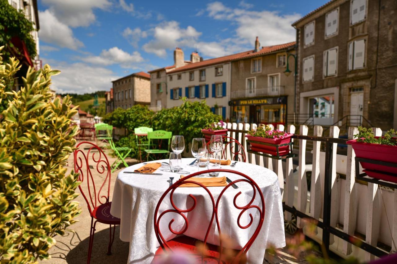 La Terrasse Hotell Saugues Eksteriør bilde